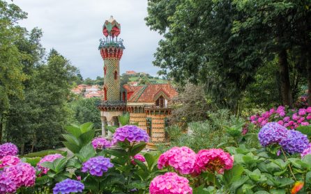 Santillana och Gaudís hus i Comillas image
