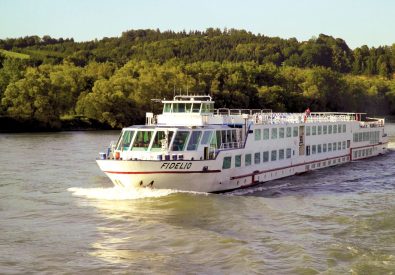 M/S Fidelio****