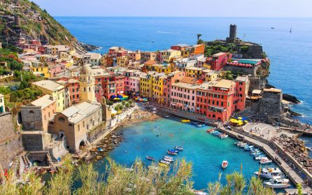  Manarola och vackra Vernazza med tåg image