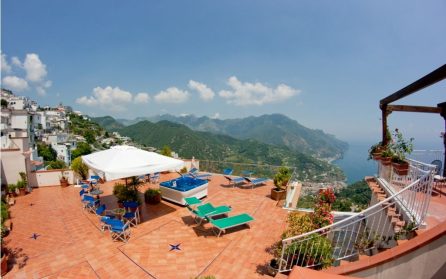 Ankomst till Ravello och stadsvandring image