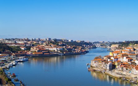 Flyg till Porto image
