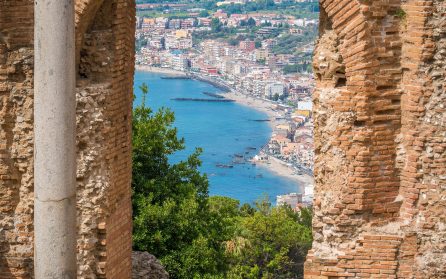 Historiska Taormina med stadsrundtur image