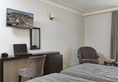 Aten, Acropolis Hill Hotel ***