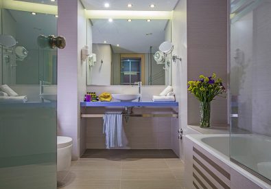 Aten, Novus City Hotel ****