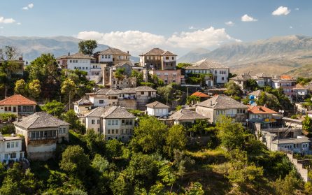 Berat och Gjirokaster – två världsarvsstäder image