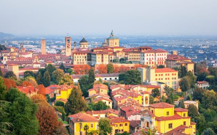 Kulturstaden Bergamo och vinprovning i Franciacorta image