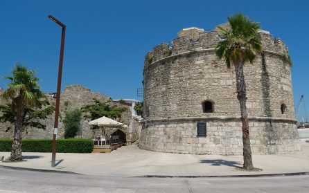 Durres och Tirana image