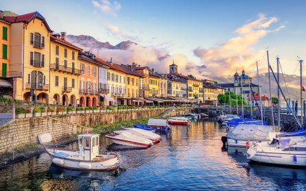 Lago Maggiore runt med besök i Cannobio och båttur till Borromeiska öarna image