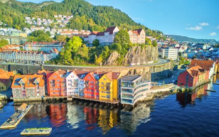 Ålesund - Måløy - Florø - Bergen image