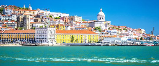Lissabon – stad, kust & portugisiska smaker hero image