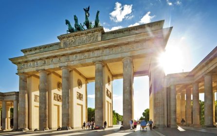 Tågresa till Berlin och stadsrundtur image