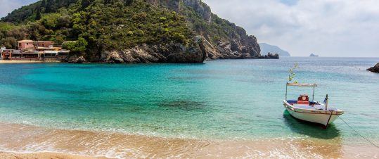 Vandringsresa på Korfu hero image